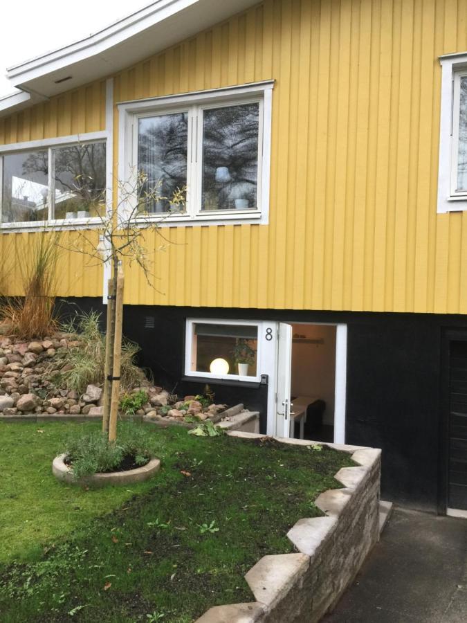 Bo Centralt I Vaernamo Екстер'єр фото