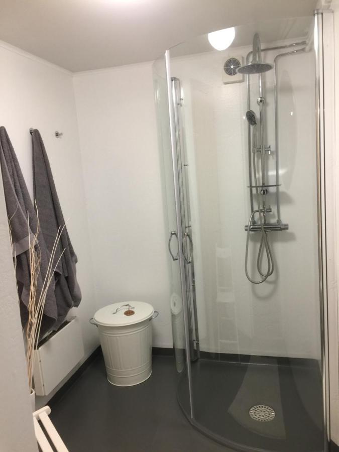 Bo Centralt I Vaernamo Екстер'єр фото