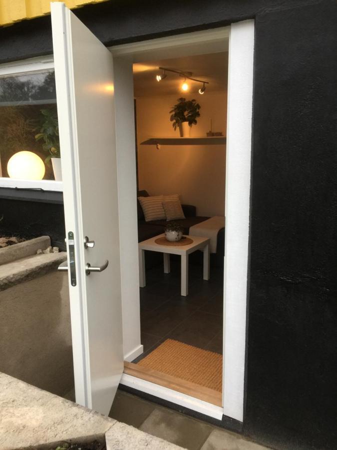 Bo Centralt I Vaernamo Екстер'єр фото